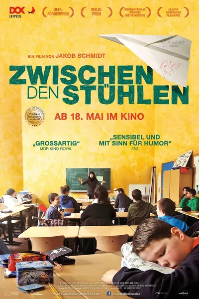 Zwischen den Stühlen